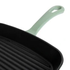 Habitat 23cm Cast Iron Griddle Pan - Sage Green 9 Habitat 23cm Cast Iron Griddle Pan - Sage Green -Habitat 1258404 R Z003A