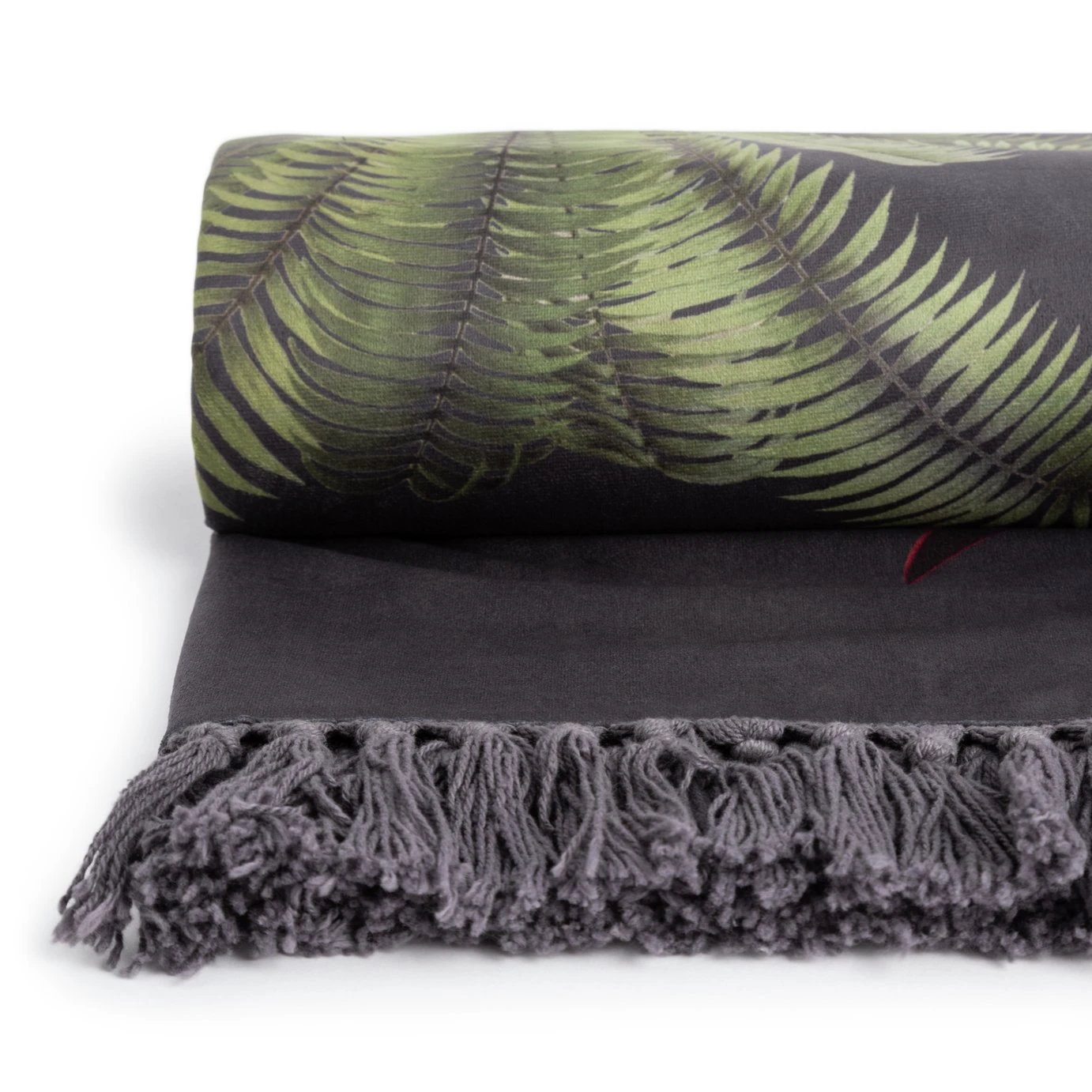Habitat Graphic Palm Printed Throw - Black - 125X150cm 5 Habitat Graphic Palm Printed Throw - Black - 125X150cm - Image 3