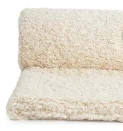 Habitat Shearling Throw - Oatmeal - 150x200cm 11 Habitat Shearling Throw - Oatmeal - 150x200cm -Habitat 3069134 R Z002A