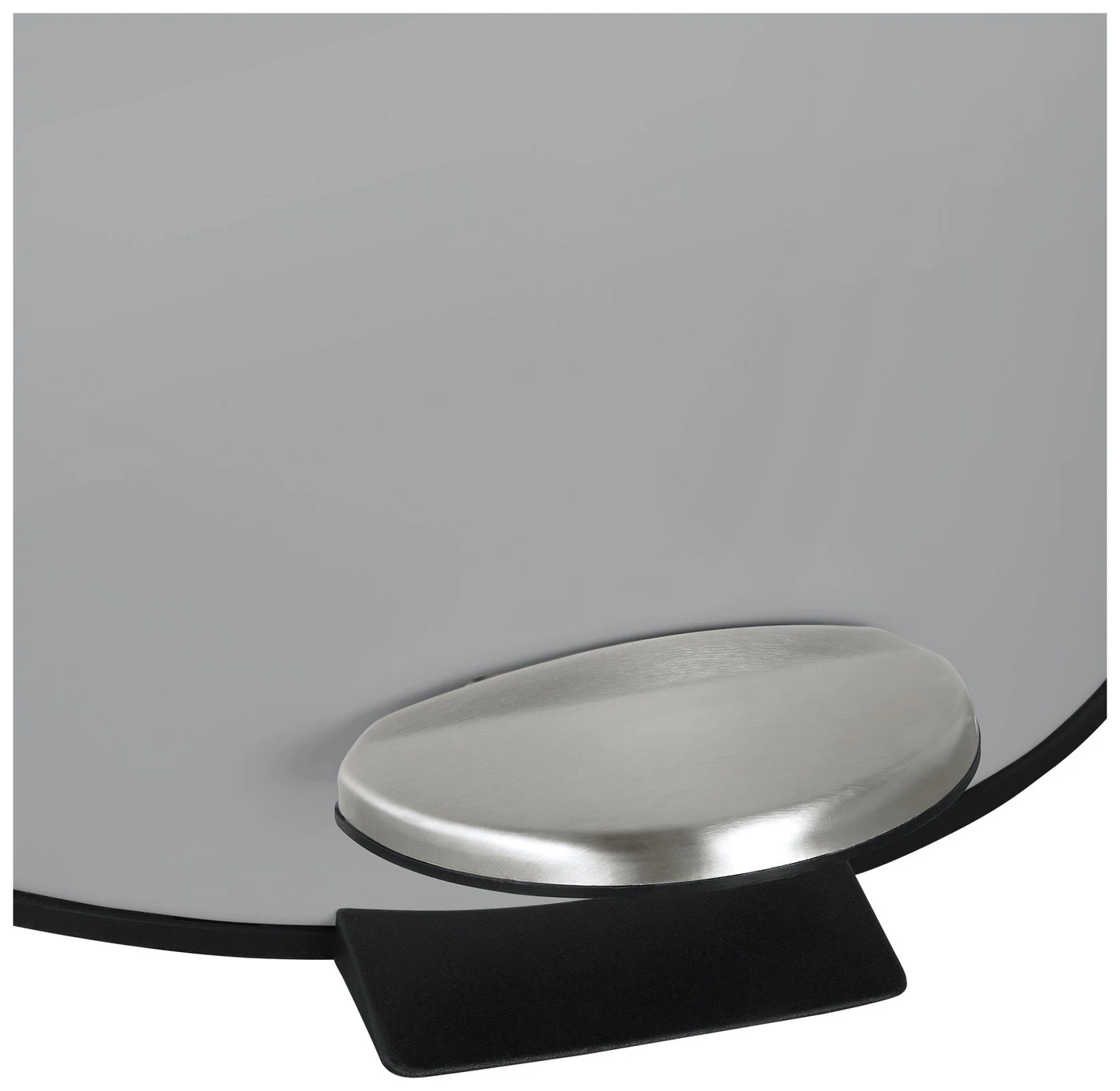 Habitat 30 Litre Round Kitchen Pedal Bin - Matt Grey 6 Habitat 30 Litre Round Kitchen Pedal Bin - Matt Grey - Image 4