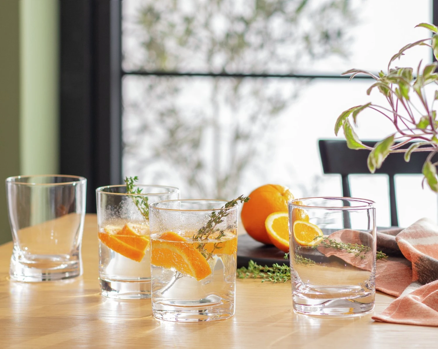 Habitat Clear Pinched Set Of 4 Tumbler Glasses 4 Habitat Clear Pinched Set Of 4 Tumbler Glasses - Image 2