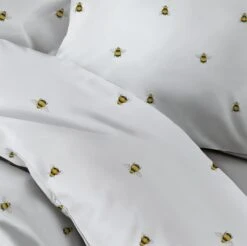 Habitat Hideaway Bee Print White Bedding Set - Single 10 Habitat Hideaway Bee Print White Bedding Set - Single -Habitat 8887720 R Z003A