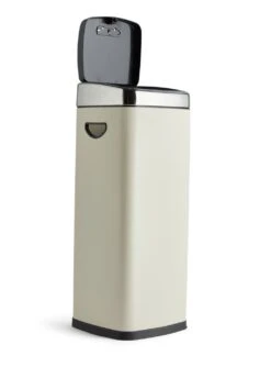 Habitat 30 Litre Square Touch Top Bin - Cream 9 Habitat 30 Litre Square Touch Top Bin - Cream -Habitat 9212679 R Z002A