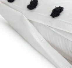 Habitat Cotton Tufted Spot White & Black Bedding Set -Single -Habitat 9560651 R Z004A
