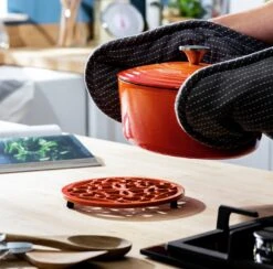 Habitat Cast Iron Trivet - Orange -Habitat 9574142 R Z002C